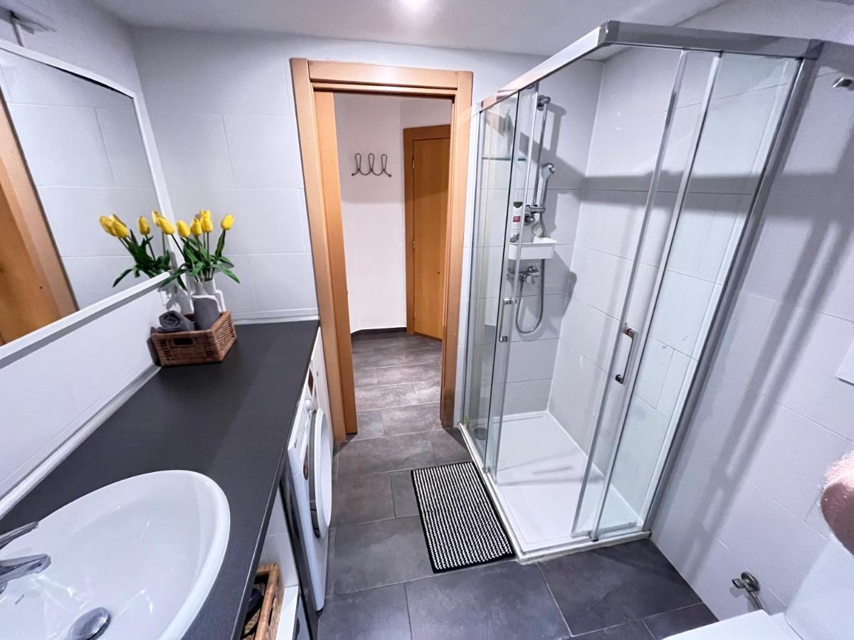 Gorgeous Apartment In Downtown Барселона Экстерьер фото